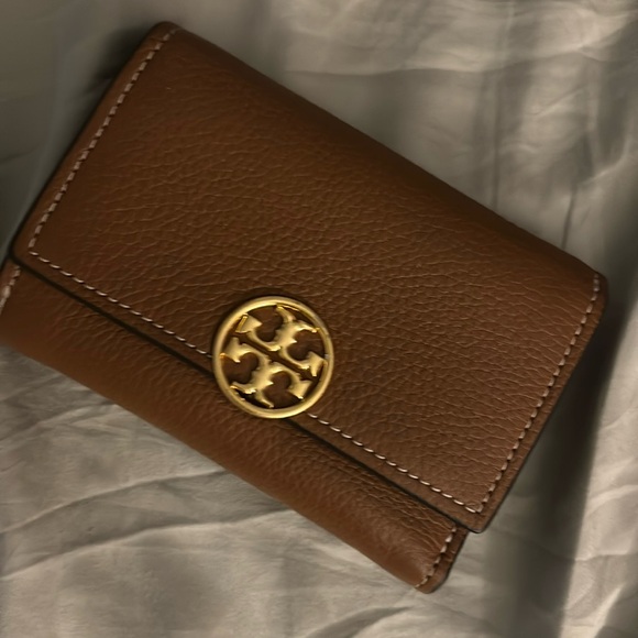 Tory Burch Camel Wallet - Picture 1 of 2